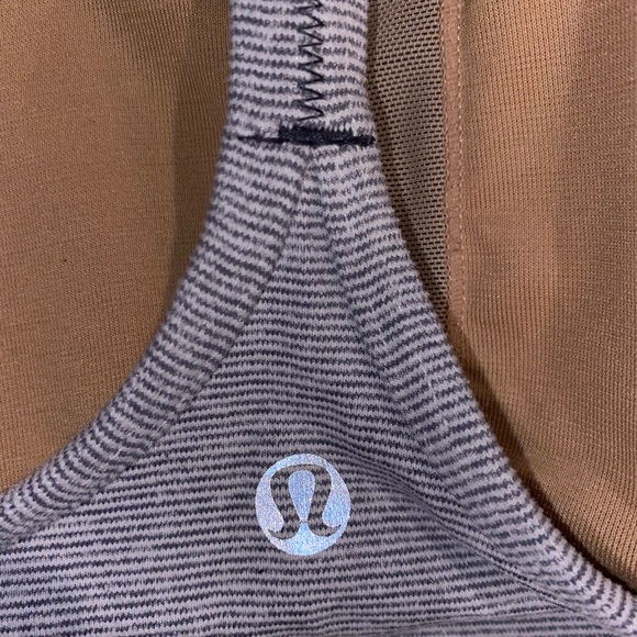 Lululemon power y tank - Picture 6 of 6